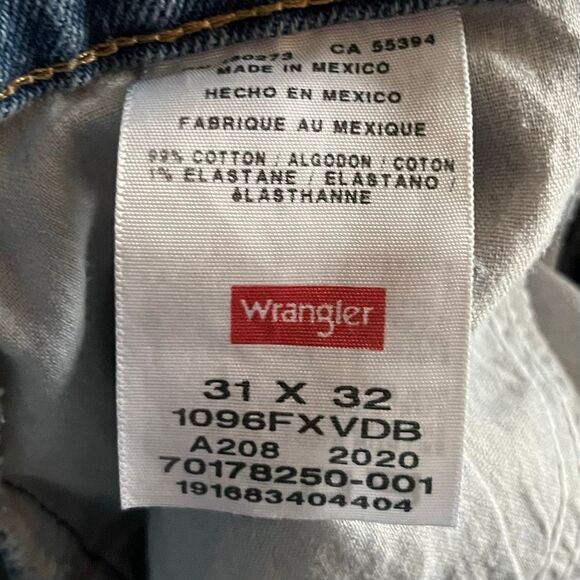 Mens Wrangler Jeans - Straight Leg - 31”x32” - Picture 2 of 13